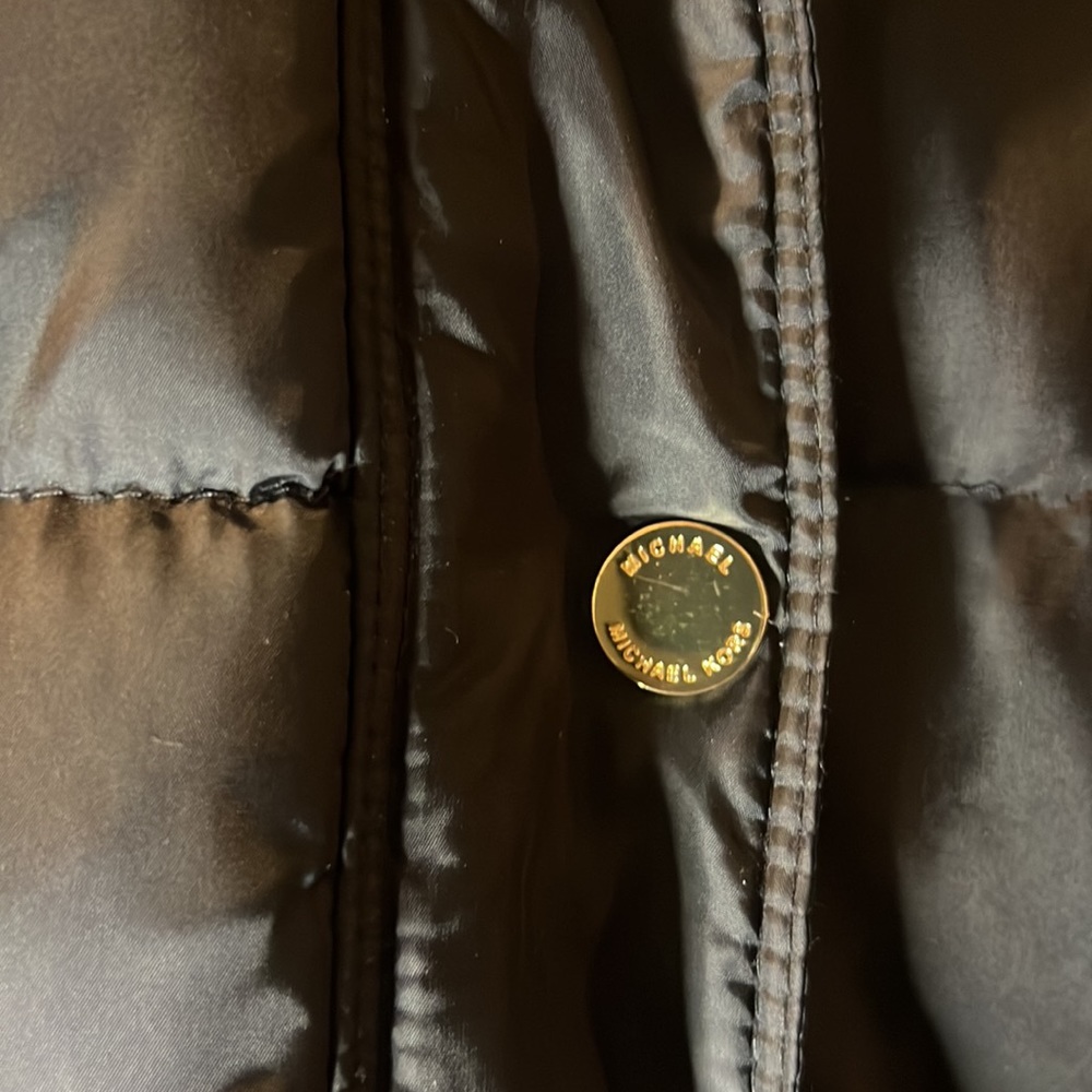 Michael Kors size L puffer - Picture 5 of 6
